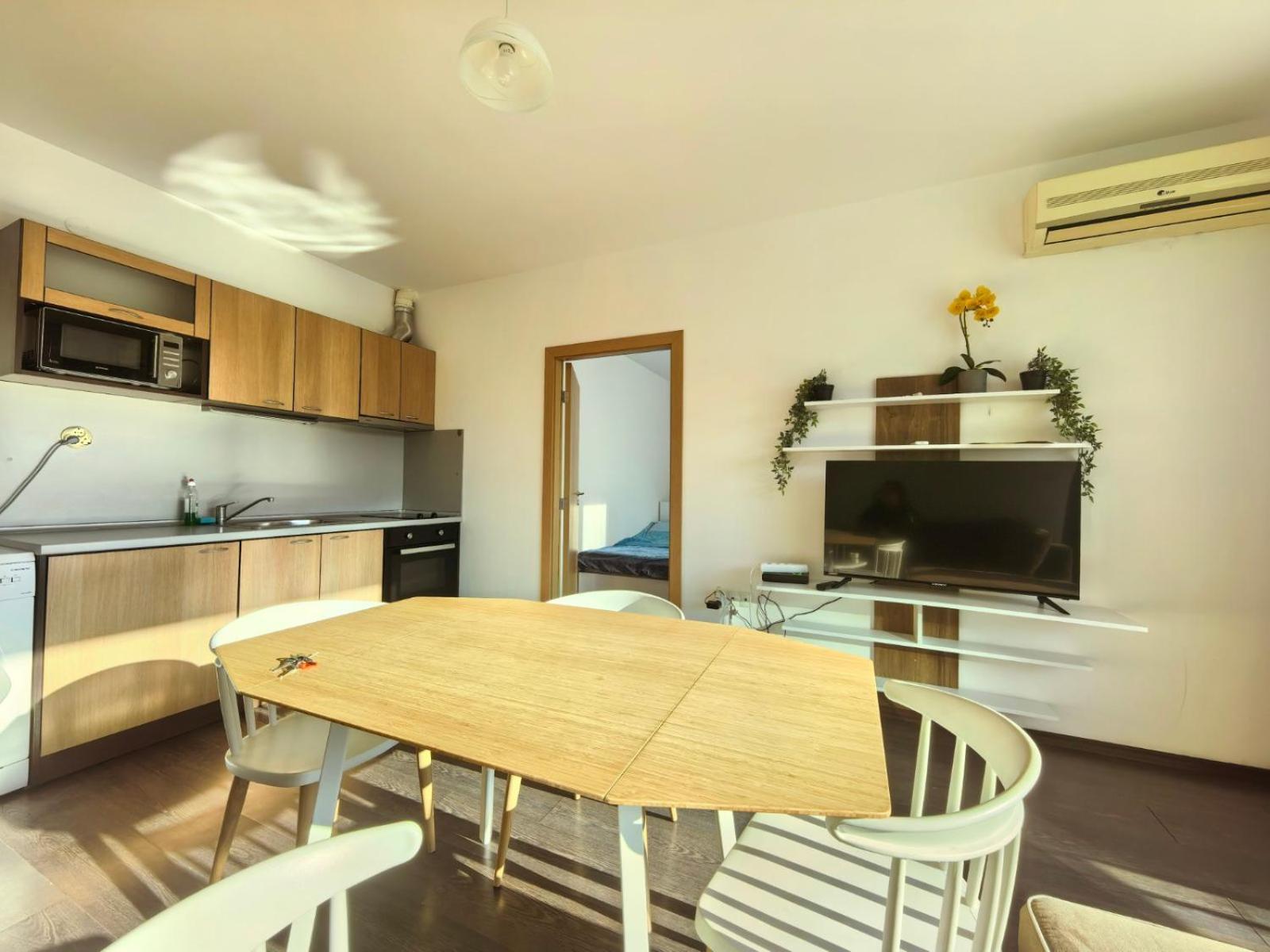 Family Apartments In Solmarin Pantai Sunny Bagian luar foto